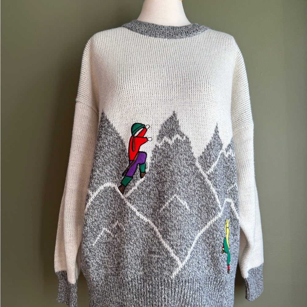 Vintage Gray and White Mountain Sweater